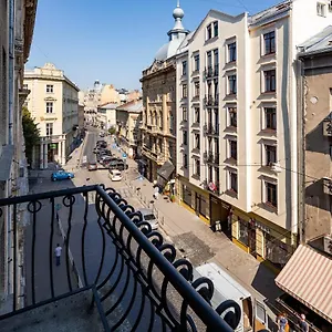 https://romari-15.hotelslviv.net