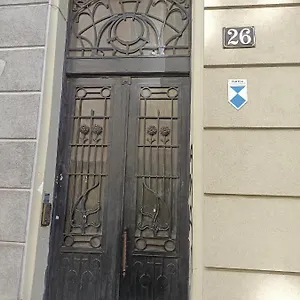 https://studio-v-samomu-centri.hotelslviv.net